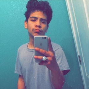 Meet your Posher, Andres